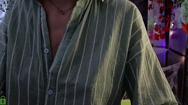 Snapshot of Eva_Natsumi chatting on October 27, 2025, 5:17 pm Eva Natsumi online show from October 27, 2025, 5:17 pm