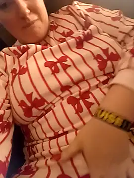 Snapshot of roxy-rose chatting on November 29, 2025, 3:20 am roxy-rose online show from November 29, 2025, 3:20 am