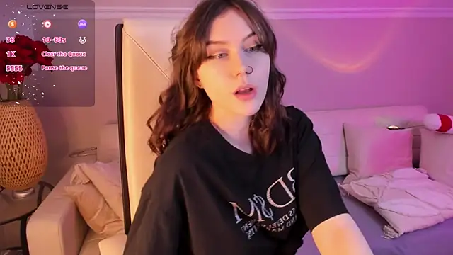 UnaMedison online show from December 6, 2024, 9:32 am