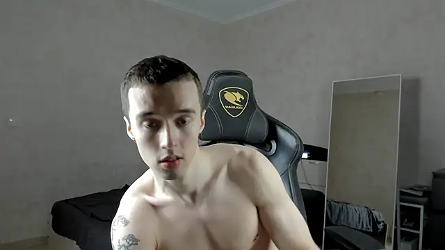 Snapshot of MasonWarholl chatting on January 19, 2025, 6:21 pm MasonWarholl online show from January 19, 2025, 6:21 pm