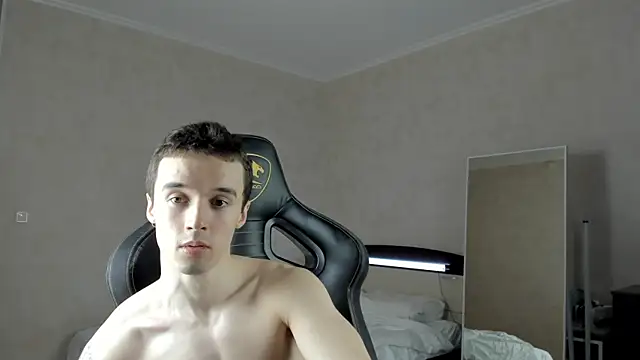 Snapshot of MasonWarholl chatting on February 8, 2025, 8:10 pm MasonWarholl online show from February 8, 2025, 8:10 pm