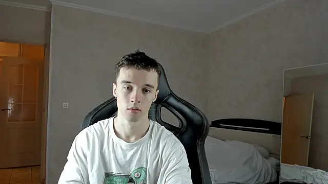 Snapshot of MasonWarholl chatting on March 1, 2025, 1:40 pm MasonWarholl online show from March 1, 2025, 1:40 pm