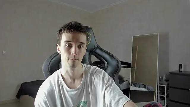 Snapshot of MasonWarholl chatting on March 21, 2025, 4:17 am MasonWarholl online show from March 21, 2025, 4:17 am