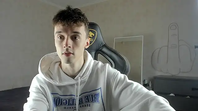 Snapshot of MasonWarholl chatting on September 28, 2025, 2:39 am MasonWarholl online show from September 28, 2025, 2:39 am