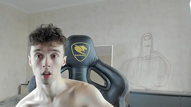 Snapshot of MasonWarholl chatting on October 12, 2025, 1:32 pm MasonWarholl online show from October 12, 2025, 1:32 pm