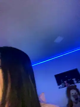 KittyRous online show from October 1, 2025, 7:36 am