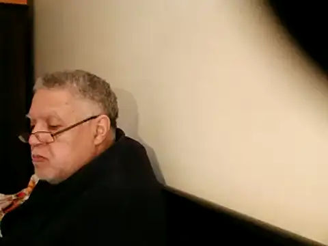 100Tauros online show from March 8, 2025, 3:24 pm