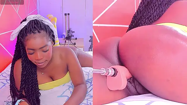 Snapshot of zoeethompson_cm chatting on March 22, 2025, 11:11 am zoeethompson cm online show from March 22, 2025, 11:11 am