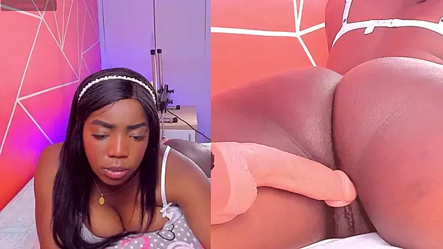 Snapshot of zoeethompson_cm chatting on September 18, 2025, 11:12 am zoeethompson cm online show from September 18, 2025, 11:12 am