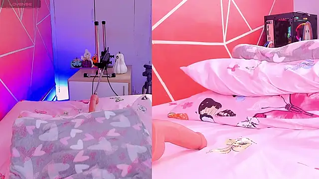 Snapshot of zoeethompson_cm chatting on October 6, 2025, 11:07 am zoeethompson cm online show from October 6, 2025, 11:07 am