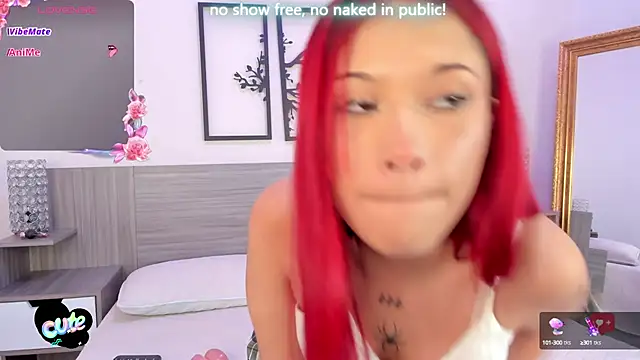 Snapshot of SkinnyFoxy chatting on March 22, 2025, 7:53 pm SkinnyFoxy online show from March 22, 2025, 7:53 pm