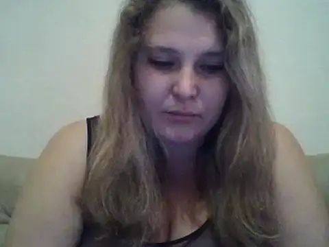 ParisMimi online show from October 15, 2025, 10:15 am