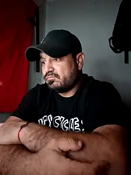 Futacisu online show from November 6, 2025, 4:08 pm