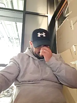 Futacisu online show from November 30, 2025, 8:46 pm