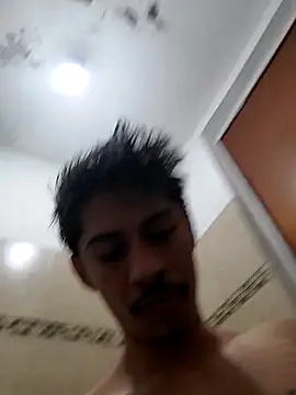 Snapshot of culitotragon24 chatting on October 5, 2025, 6:01 am culitotragon24 online show from October 5, 2025, 6:01 am