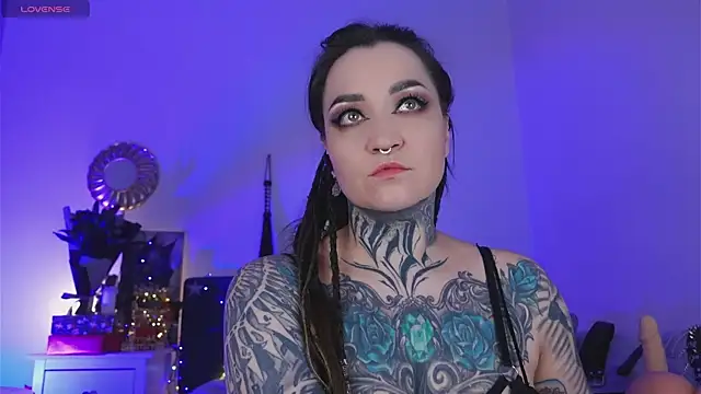 Snapshot of SindelDark chatting on December 23, 2024, 4:39 pm SindelDark online show from December 23, 2024, 4:39 pm