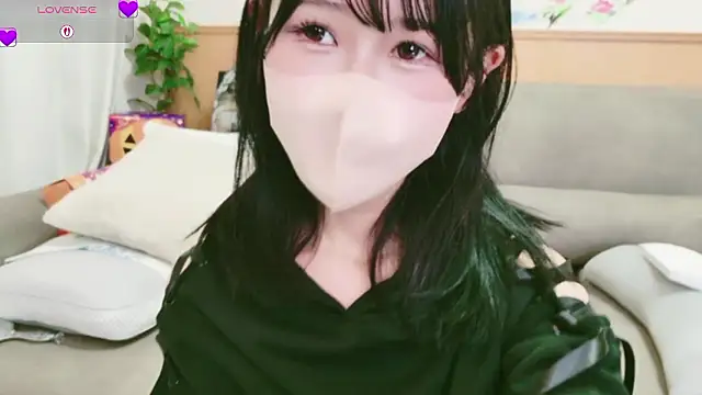 Conatsu online show from October 25, 2025, 6:10 am