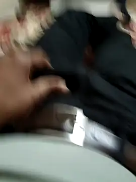 Snapshot of DudeBoyBad chatting on February 18, 2025, 1:33 pm DudeBoyBad online show from February 18, 2025, 1:33 pm