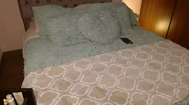 Snapshot of Roussmariehenao chatting on January 19, 2025, 5:48 am Roussmariehenao online show from January 19, 2025, 5:48 am