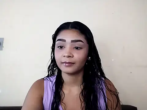 Snapshot of heleny901 chatting on January 22, 2025, 1:21 pm heleny901 online show from January 22, 2025, 1:21 pm