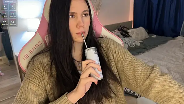 Snapshot of jennetdoll chatting on February 14, 2025, 4:20 pm jennetdoll online show from February 14, 2025, 4:20 pm