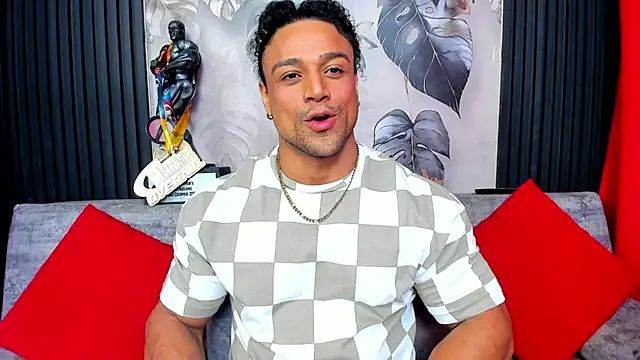 Snapshot of MikeEstevess chatting on October 26, 2025, 9:26 am MikeEstevess online show from October 26, 2025, 9:26 am