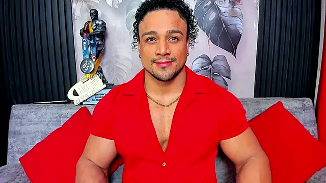 Snapshot of MikeEstevess chatting on December 14, 2025, 5:24 am MikeEstevess online show from December 14, 2025, 5:24 am