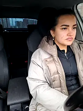 stacy stoone online show from November 25, 2025, 7:08 am