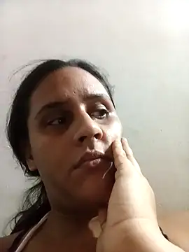 Snapshot of Andreita_95 chatting on December 3, 2025, 10:08 pm Andreita 95 online show from December 3, 2025, 10:08 pm