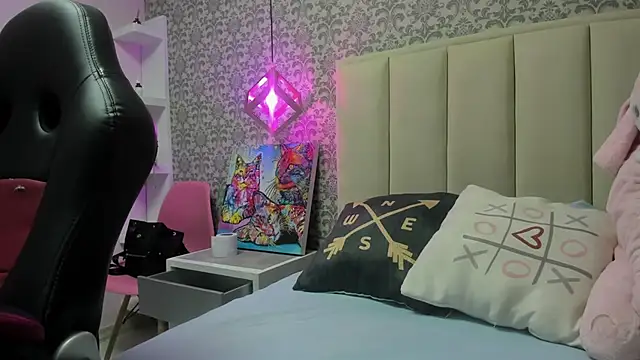 Kittytimberlake online show from February 13, 2025, 11:17 am