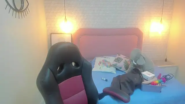 Kittytimberlake online show from March 14, 2025, 11:23 am