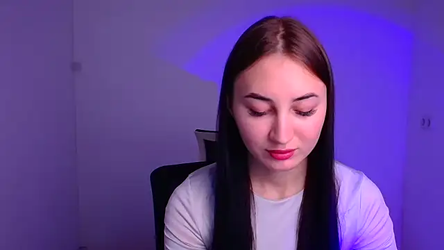 Snapshot of Jennifer_Blum chatting on December 18, 2024, 12:07 pm Jennifer Blum online show from December 18, 2024, 12:07 pm
