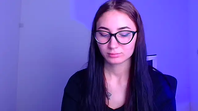 Snapshot of Jennifer_Blum chatting on January 22, 2025, 6:20 am Jennifer Blum online show from January 22, 2025, 6:20 am