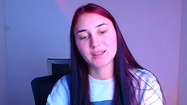 Snapshot of Jennifer_Blum chatting on February 5, 2025, 9:15 am Jennifer Blum online show from February 5, 2025, 9:15 am