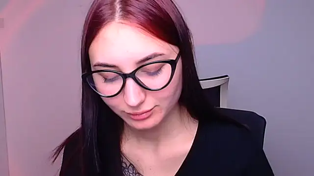 Snapshot of Jennifer_Blum chatting on February 8, 2025, 11:24 pm Jennifer Blum online show from February 8, 2025, 11:24 pm