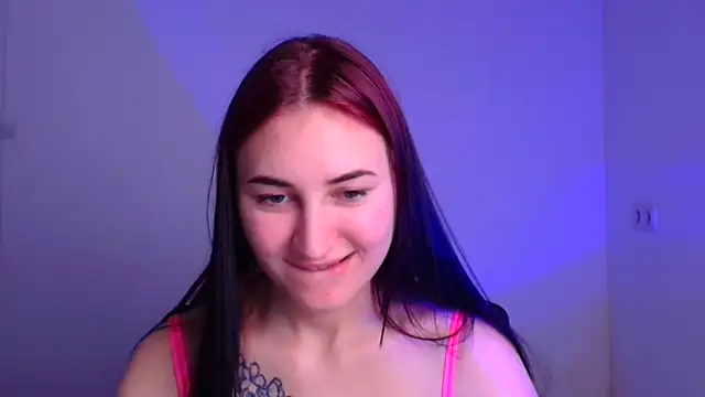 Snapshot of Jennifer_Blum chatting on February 10, 2025, 12:19 am Jennifer Blum online show from February 10, 2025, 12:19 am