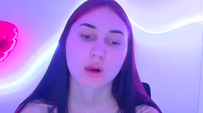 Snapshot of Jennifer_Blum chatting on February 25, 2025, 9:24 pm Jennifer Blum online show from February 25, 2025, 9:24 pm