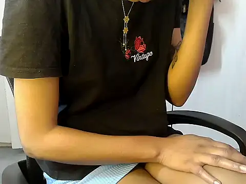 Destiny Desire online show from November 24, 2025, 12:16 pm