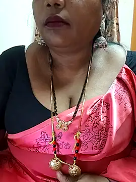 Snapshot of Swapna_143 chatting on December 13, 2024, 4:49 pm Swapna 143 online show from December 13, 2024, 4:49 pm