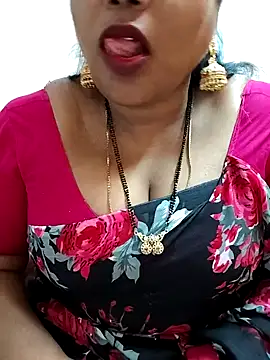 Snapshot of Swapna_143 chatting on January 23, 2025, 2:44 am Swapna 143 online show from January 23, 2025, 2:44 am