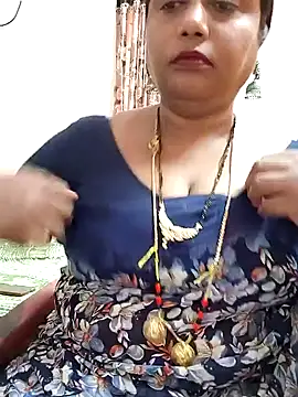 Snapshot of Swapna_143 chatting on March 8, 2025, 3:17 am Swapna 143 online show from March 8, 2025, 3:17 am