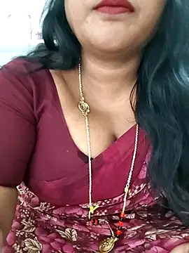 Snapshot of Swapna_143 chatting on September 15, 2025, 4:45 am Swapna 143 online show from September 15, 2025, 4:45 am