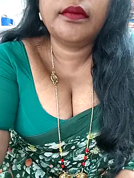 Snapshot of Swapna_143 chatting on October 8, 2025, 5:16 am Swapna 143 online show from October 8, 2025, 5:16 am