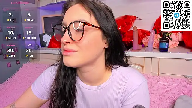 Snapshot of Kruela_Eva chatting on February 13, 2025, 11:47 pm Kruela Eva online show from February 13, 2025, 11:47 pm