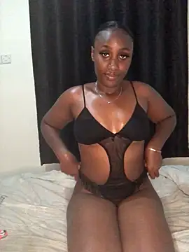 Snapshot of Lola_kims chatting on February 12, 2025, 2:03 am Lola kims online show from February 12, 2025, 2:03 am