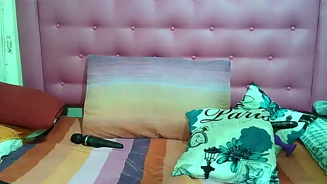 DIRTYTALKINQUEEN online show from March 21, 2025, 10:06 pm