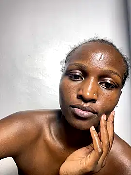 Curvixx online show from December 14, 2025, 6:45 pm