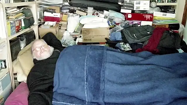 hadeszeuss2 online show from December 19, 2024, 4:46 pm