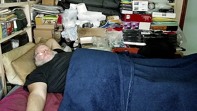 hadeszeuss2 online show from January 11, 2025, 7:27 pm