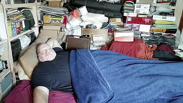 hadeszeuss2 online show from January 22, 2025, 2:35 pm